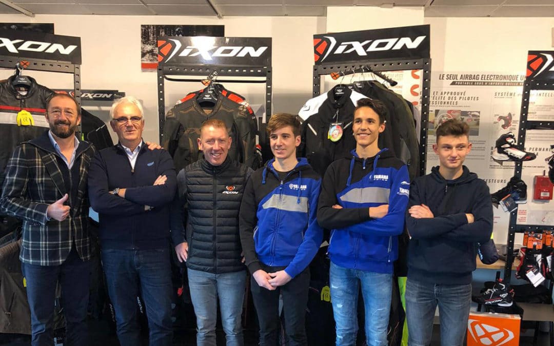 Le team FT Racing Academy habillé et protégé par IXON